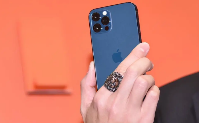 密山苹果手机维修分享iPhone12系列重启方法教程 